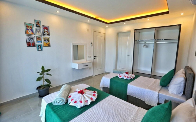 Luxury Villa With View in Uzumlu Kalkan