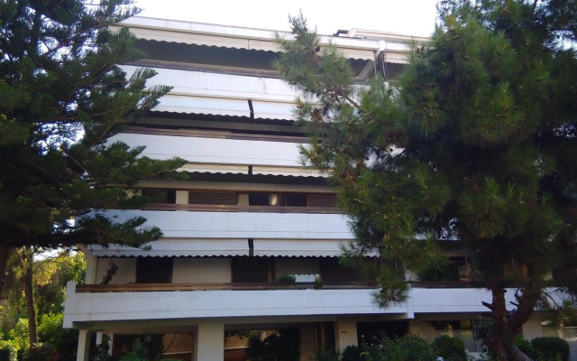 Glyfada Seabreeze Apartment