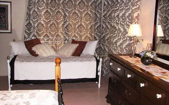 Zenzele River Lodge