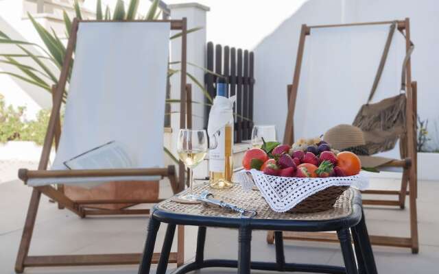 Beachouse - Surf, Bed & Breakfast