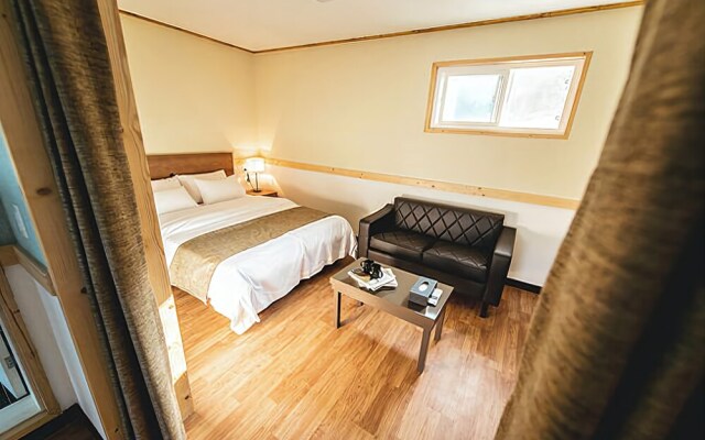 Chuncheon Feel Motion Pension