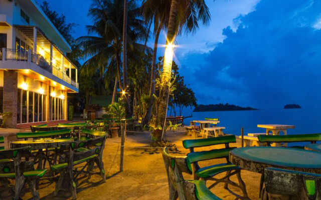 Mam Kai Bae Beach Resort