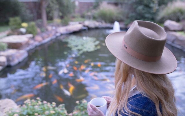 Dominion Gardens and Hotel