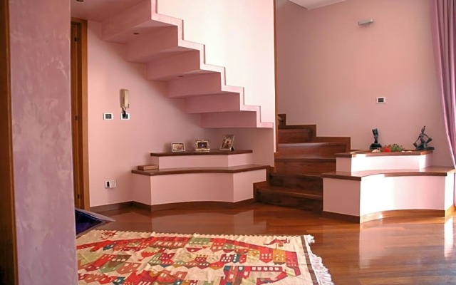 Liana Guest House