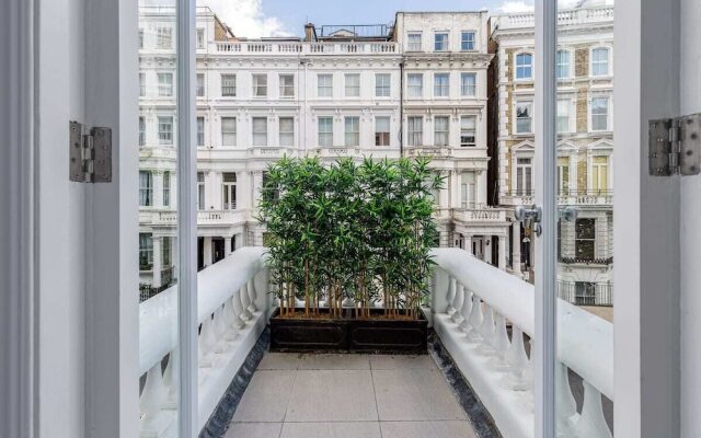 Elegant 3 Bed Apt W Terrace Near Kensington