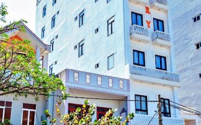 Dac Tin Luxury Hotel