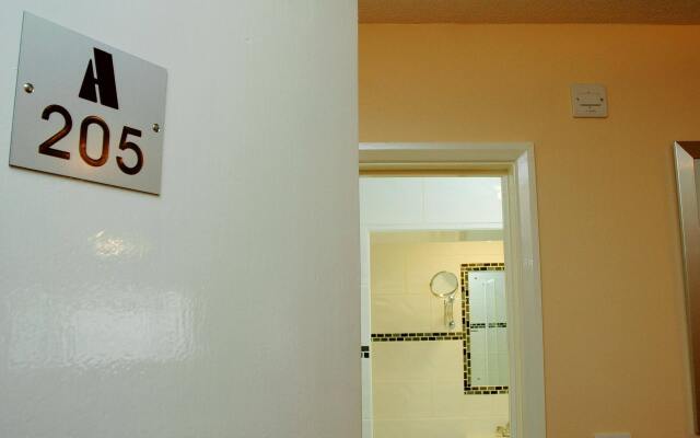 Antoinette Hotel Kingston