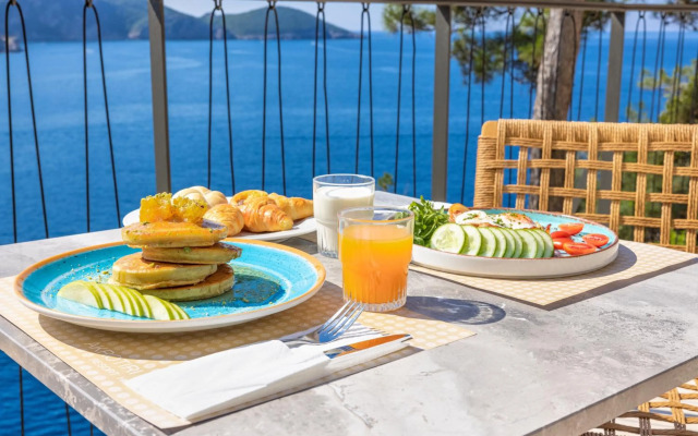 Akrotiri Beach Resort Hotel - Adults friendly