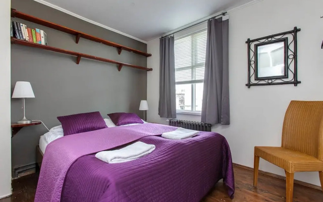 Thomsen Apartments