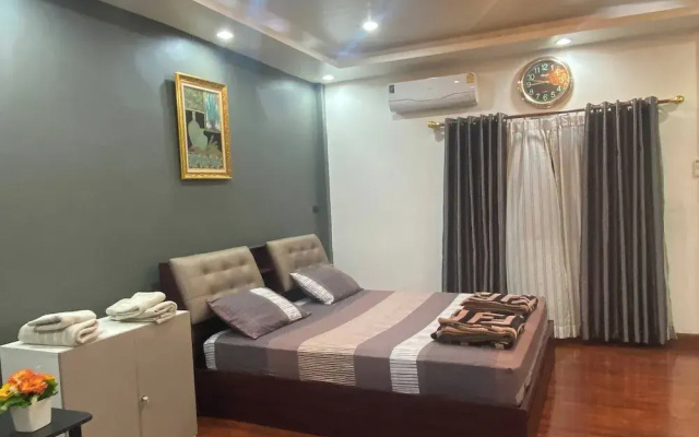 Beautiful 2 Story Newly Renovated Bungalow House