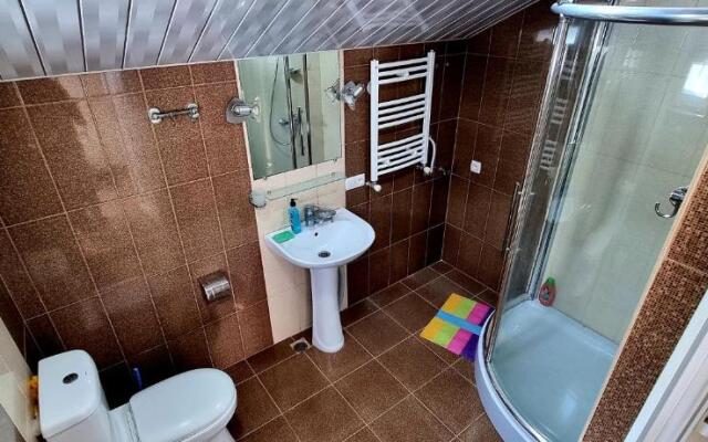 Veli Group guest house near Gelati Monastery