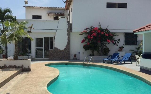 Hostal Marina Real