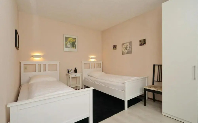 Spacious Holiday Home Near Forest