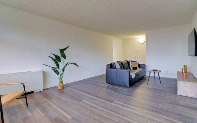 Stay with Comfort in Crystal City