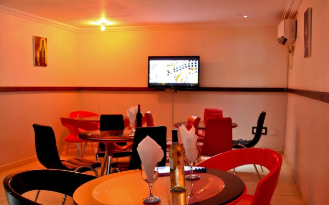 AES Luxury Apartments