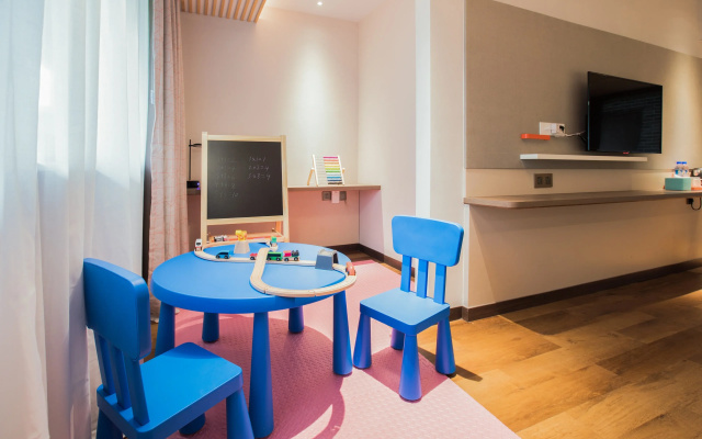 Holiday Inn Express Guizhou Qinglong by IHG