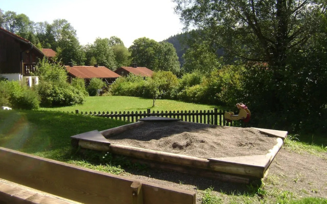 Tidy Holiday Home With Oven, 18km From Oberstaufen