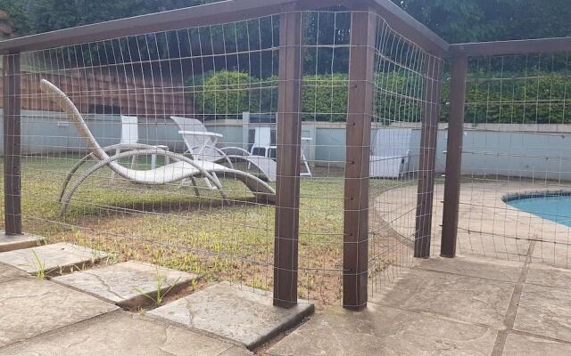 Fairview Bed And Breakfast - Family Room 2