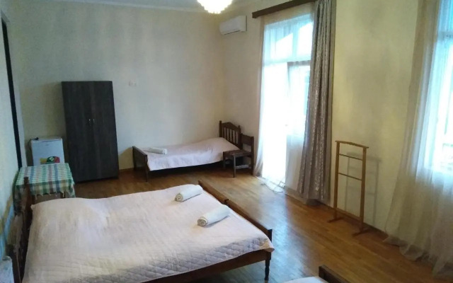 Guest House Nika & Nina