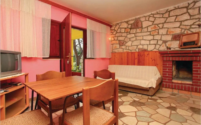 Holiday home Prigradica bb