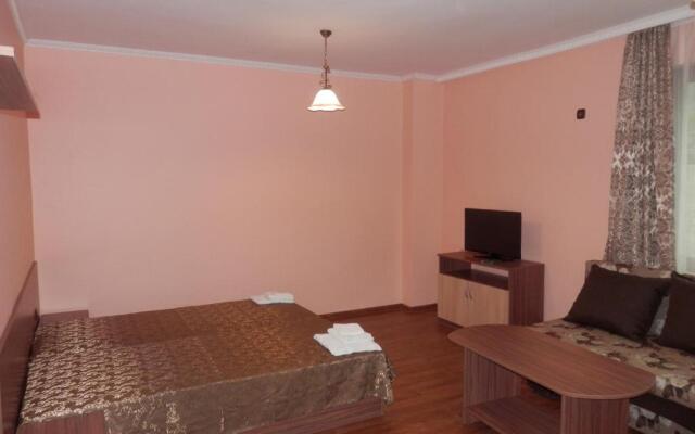 Family hotel Borovitsa