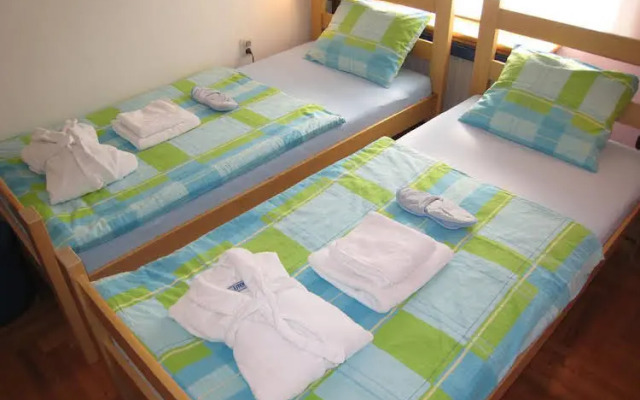 Spirit Hostel and Apartments