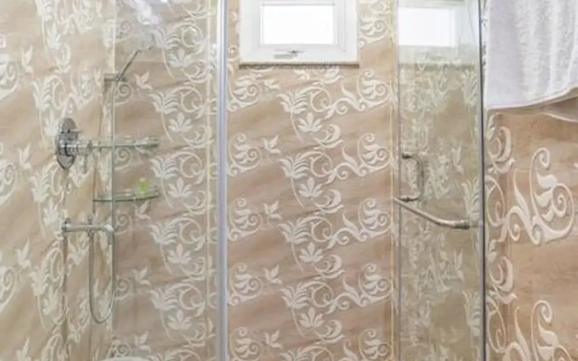 Medical Friendly 2 BR Near Fortis Parfait Street