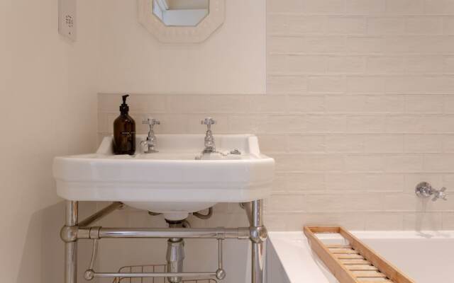 Stylish 2 Bedroom Apartment Stoke Newington