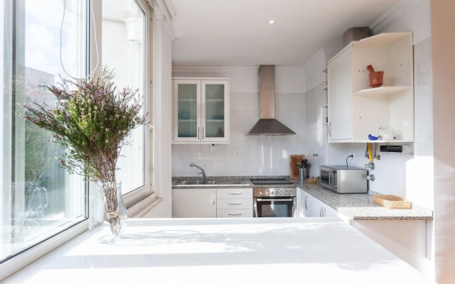 Liberty Penthouse Three-Bedroom Apartment - by LU Holidays