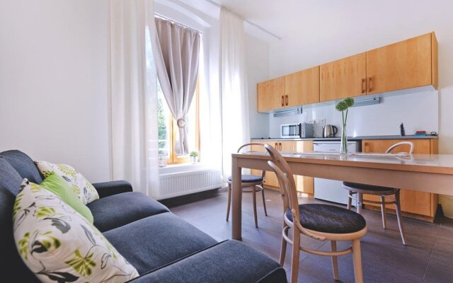 Restaurace a Pension Hřebíkárna