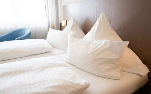 ates Hotel Straßburg - Kehl