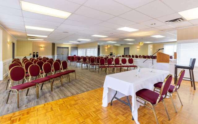Ramada by Wyndham Coquitlam