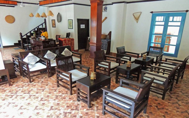 Mad Monkey Luang Prabang