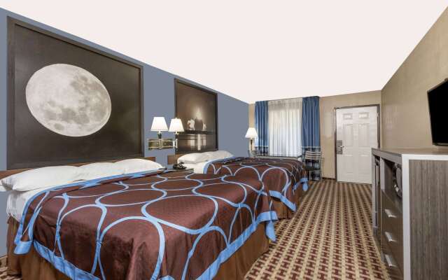 Super 8 by Wyndham Houston/NASA