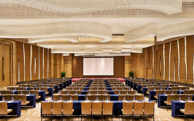 Crowne Plaza Tianjin Meijiangnan by IHG