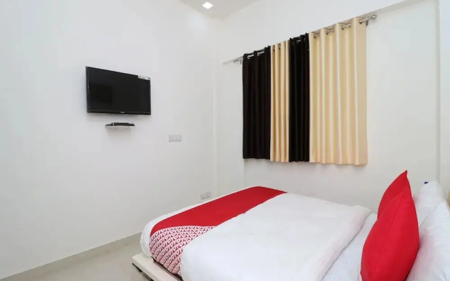 Hotel Golden Leaf By OYO Rooms