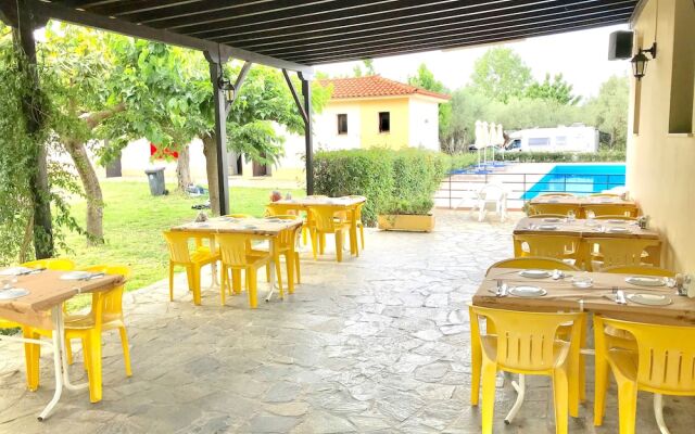 Mystras Inn