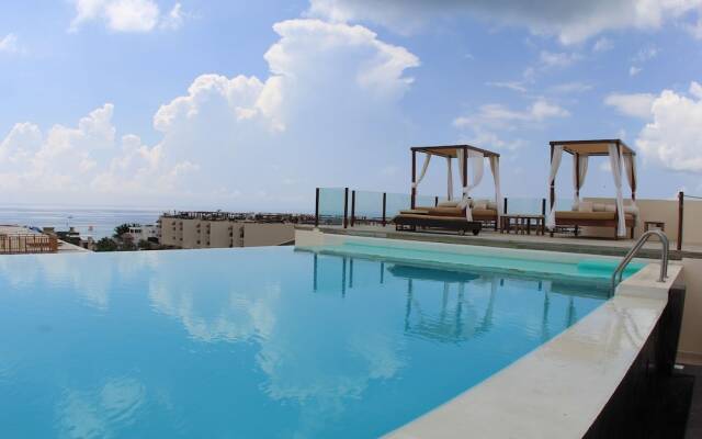 Las Brisas Condominios