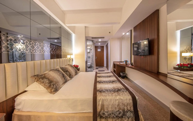 Pera Center Hotel
