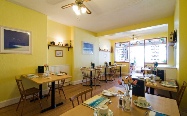 The Three Tees - Guest house