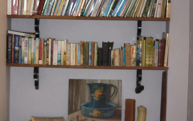 Sarah's Place- Manor House