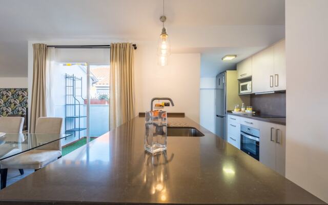 Penthouse Picasso Area