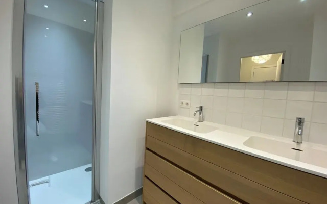 Apartment in Nieuwpoort With Terrace