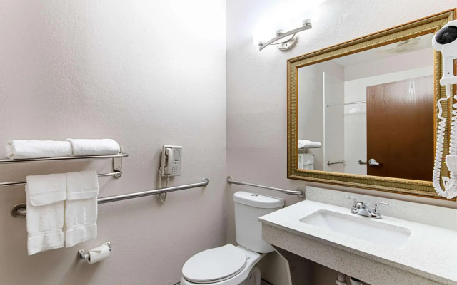 Quality Suites South