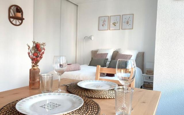 Joli Studio Tout Confort - Centre-ville