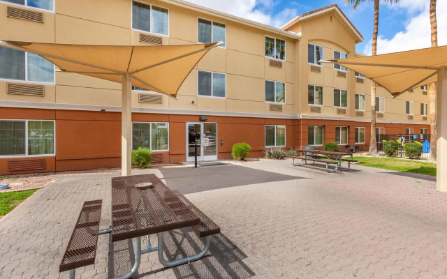 Extended Stay America Suites Phoenix Midtown
