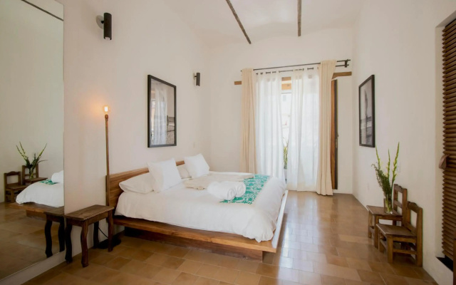 Hotel Sin Nombre