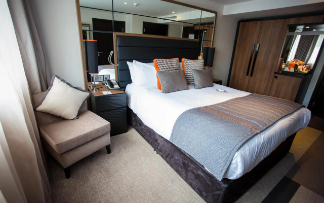 Crowne Plaza Gerrards Cross by IHG