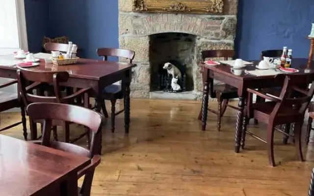No.52 Bed & Breakfast