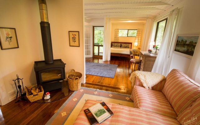 Terania Green Boutique Eco Cottage – Guest Rooms – Terania Creek